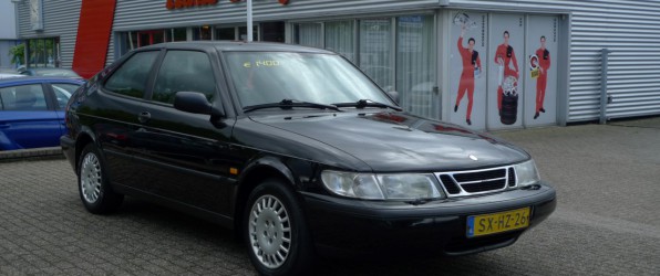 Saab 900