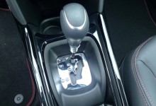 Peugeot 2008 donkergrijs automaat Wijchen Nijmegen (35)