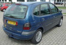 Renault Megane Scenic (8)