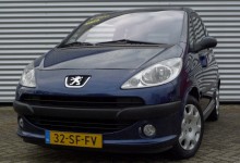 Peugeot 1007 (1)